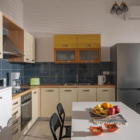 Beachfront Green Apt-Ligaria Beach Buitenkant foto