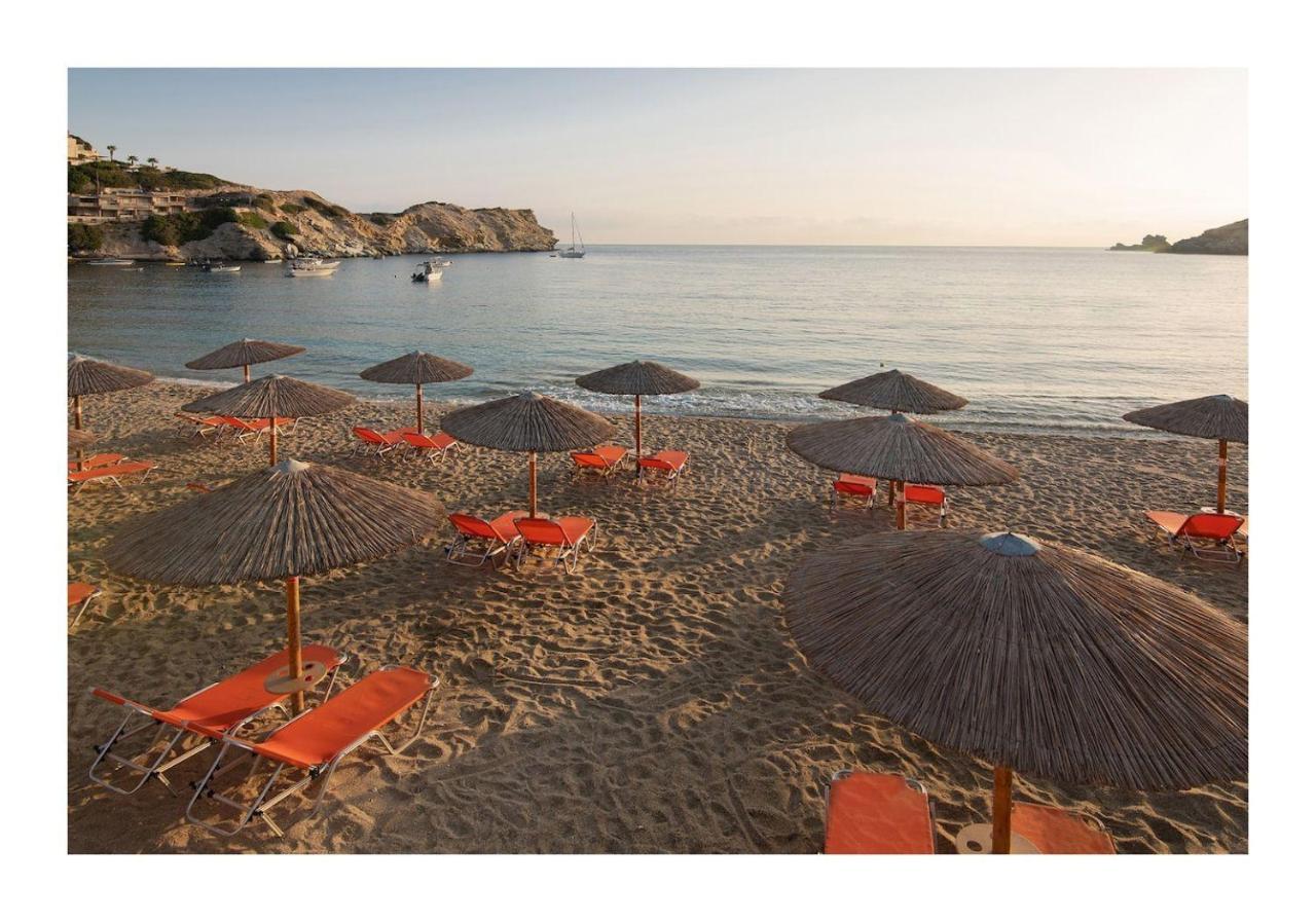 Beachfront Green Apt-Ligaria Beach Buitenkant foto