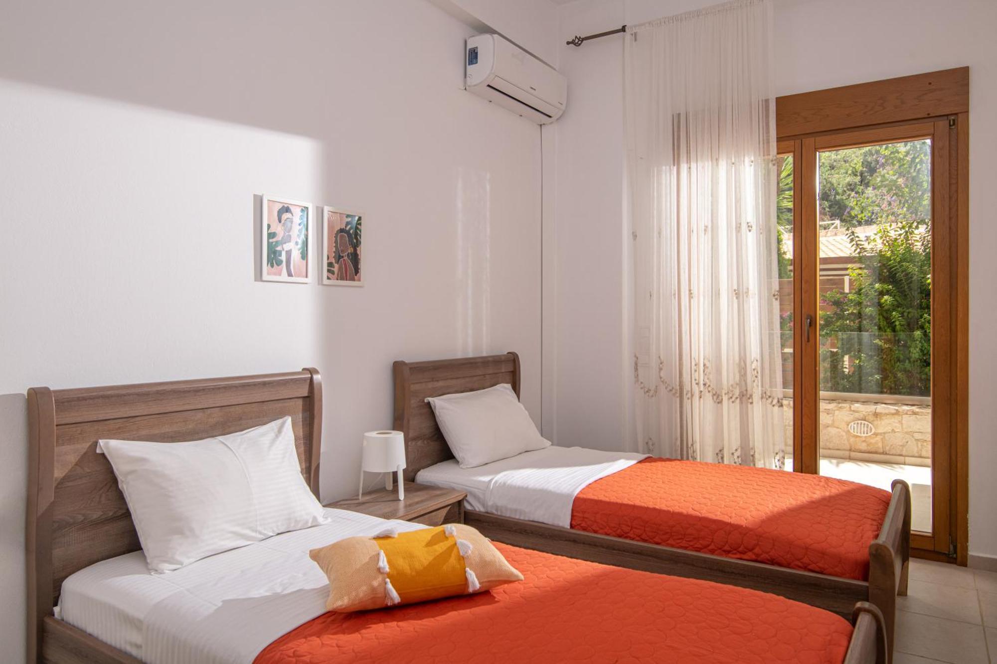 Beachfront Green Apt-Ligaria Beach Buitenkant foto